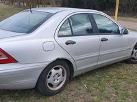 Gebraucht Mercedes C220 143 PS (105 kW) 2002 Silber Limousine