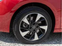 Gebraucht Opel Corsa-e Elegance 100 kW (136 PS) 2023 Rot / Kleinwagen