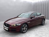 Gebraucht Jaguar XE Prestige 179 PS (131 kW) 2017 Rot Limousine