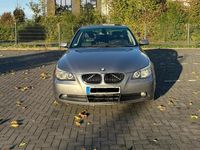 Gebraucht BMW 523 177 PS (130 kW) 2005 Silber Limousine