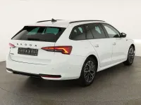 Neu Skoda Octavia SportLine 150 PS (110 kW) 2026 Moonweiß perleffekt Kombi