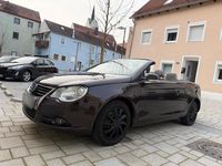 Gebraucht VW Eos 140 PS (102 kW) 2007 Braun Cabrio