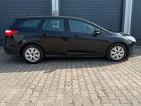 Gebraucht Ford Focus 105 PS (77 kW) 2013 Schwarz Kombi