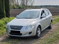 Second-hand Kia Ceed 109 CP (80 kW) 2009 Argintiu Hatchback