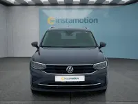 Używany VW Tiguan 150 KM (110 kW) 2021 Szary SUV