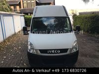 Gebraucht Iveco Daily 126 PS (92 kW) 2011 Weiß Van / Kleinbus