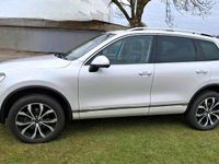 Gebraucht VW Touareg 262 PS (192 kW) 2015 Weiß SUV