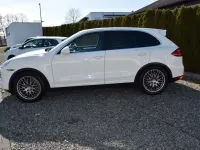 Używany Porsche Cayenne 239 KM (175 kW) 2011 Biały SUV
