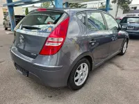 Gebraucht Hyundai i30 Edition 90 PS (66 kW) 2011 Steel gray Kleinwagen