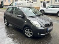 Gebraucht Toyota Yaris 69 PS (50 kW) 2008 Grau Kleinwagen