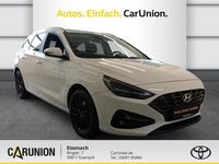 Gebraucht Hyundai i30 Trend 159 PS (116 kW) 2022 Atlas white Kombi