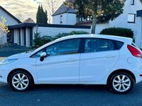 Gebraucht Ford Fiesta Ambiente 82 PS (60 kW) 2010 Kleinwagen