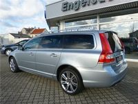 Gebraucht Volvo V70 Summum 215 PS (158 kW) 2014 Silber Kombi