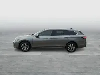 Gebraucht VW Passat IQ Drive 150 PS (110 kW) 2024 Grau (diabasgrau metallic) Kombi
