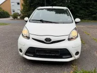 Gebraucht Toyota Aygo Cool 68 PS (50 kW) 2012 Weiß Kleinwagen