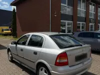 Gebraucht Opel Astra 101 PS (74 kW) 1998 Silber Limousine