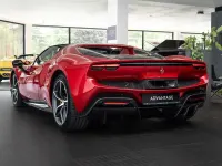 Gebraucht Ferrari 296 829 PS (609 kW) 2025 Rot Cabrio