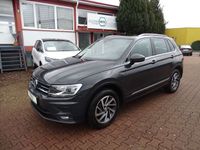 gebraucht VW Tiguan 2.0 TDI Sound DSG 4Motion Lane AHK Pano SHZ