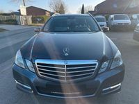 Gebraucht Mercedes E250 204 PS (150 kW) 2011 Grau Kombi