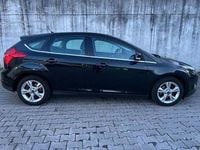 Gebraucht Ford Focus Champions Edition 125 PS (91 kW) 2013 Schwarz Limousine