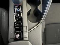 Neu Toyota C-HR 140 PS (102 kW) 2025 Karminarot mica / dach schwarz SUV