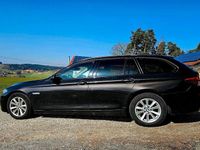 Gebraucht BMW 520 190 PS (139 kW) 2015 Braun Kombi