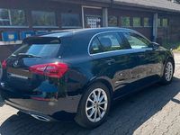 Second-hand Mercedes A200 163 CP (119 kW) 2018 Negru Hatchback