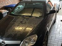 Gebraucht Opel Tigra 90 PS (66 kW) 2006 Schwarz Cabrio