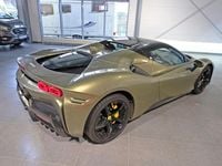 Gebraucht Ferrari SF90 780 PS (573 kW) 2024 Grün Cabrio