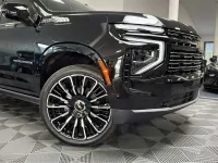 Neu Chevrolet Suburban 420 PS (308 kW) 2026 Schwarz SUV
