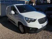 Używany Opel Combo Edition 102 KM (75 kW) 2022 Biały Minivan