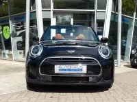 Gebraucht Mini One Cabriolet Classic 102 PS (75 kW) 2021 Midnight black metallic Cabrio