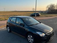 Gebraucht Hyundai i30 Edition+ 105 PS (77 kW) 2009 Schwarz Limousine