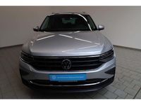 Gebraucht VW Tiguan Move 150 PS (110 kW) 2024 Silber SUV
