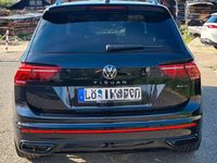 Gebraucht VW Tiguan R-line 245 PS (180 kW) 2023 Schwarz SUV