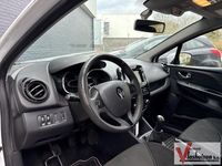 Używany Renault Clio IV Expression 90 KM (66 kW) 2014 Biały Kombi