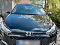 Gebraucht Hyundai i20 Active 84 PS (61 kW) 2017 Schwarz Kleinwagen
