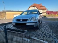 Gebraucht VW Polo 64 PS (47 kW) 2003 Silber Kleinwagen