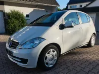 Gebraucht Mercedes A160 82 PS (60 kW) 2011 Weiß Kleinwagen