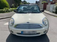Gebraucht Mini Cooper Cabriolet 122 PS (89 kW) 2009 Beige Cabrio
