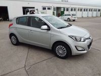 gebraucht Hyundai i20 1.4 Trend*1.HAND*AUS OMAS GARAGE*35000 TKM*KLIMA*