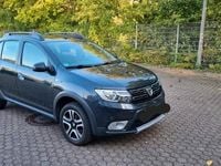 Gebraucht Dacia Sandero Prestige 90 PS (66 kW) 2018 Grau SUV