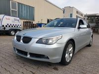 Gebraucht BMW 525 218 PS (160 kW) 2006 Silber Kombi