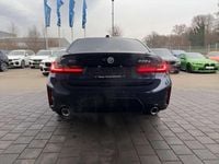 Gebraucht BMW 330e M Sport 292 PS (214 kW) 2023 Bmw individual tansanitblau me Limousine