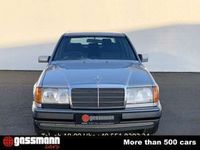 Gebraucht Mercedes E260 160 PS (117 kW) 1990 Silber Limousine