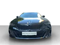 Gebraucht BMW 520 M Sport 197 PS (144 kW) 2025 Schwarz Kombi
