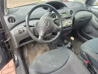 Gebraucht Toyota Yaris 65 PS (47 kW) 2005 Schwarz Kleinwagen