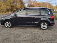 Second-hand VW Sharan 140 CP (102 kW) 2012 Negru Monovolum