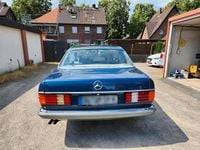 Brugt Mercedes E280 1984 Blå Sedan