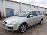 Gebraucht Ford Focus Ghia 136 PS (100 kW) 2005 Silber Limousine